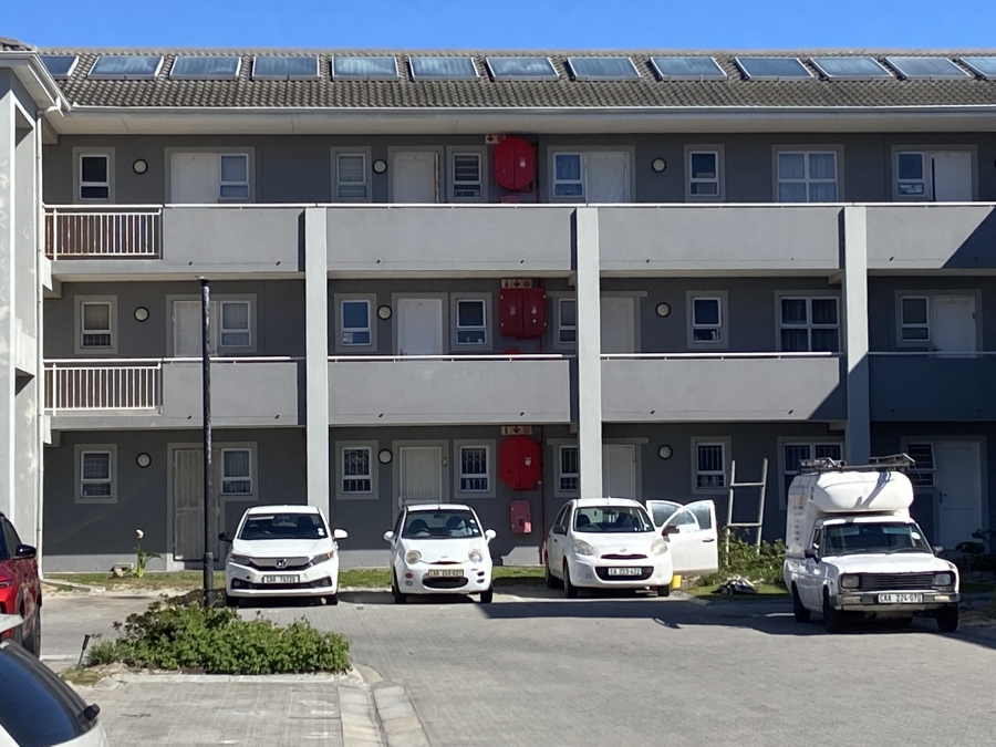 To Let 2 Bedroom Property for Rent in Muizenberg Western Cape